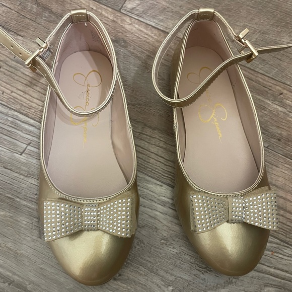 JESSICA SIMPSON
Little Girls Amy Bow Ballet Flats
Size US 2 - Picture 3 of 5